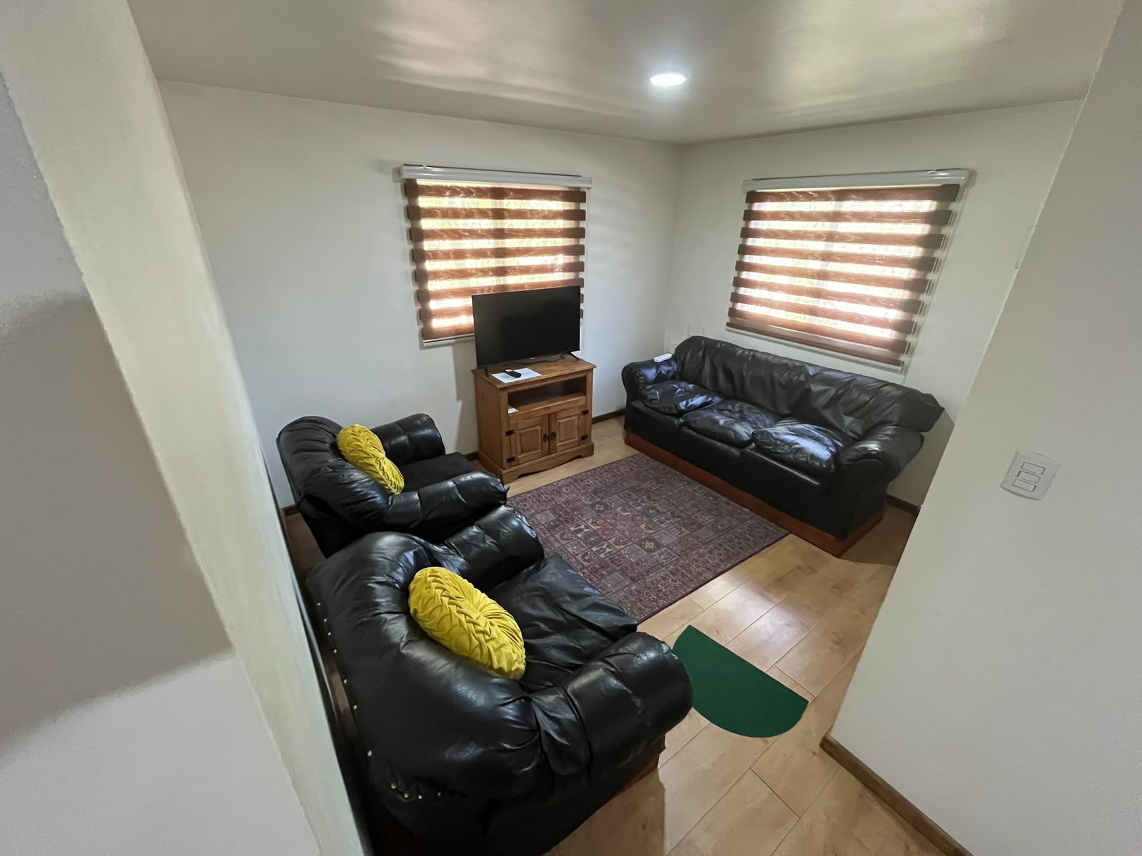 Segunda vista del living de la Cabaña 1